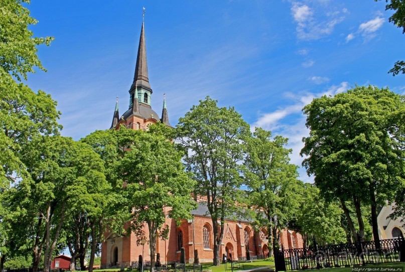 Альбом отзыва "Церковь рудокопов Stora Kopparberg — старейшее здание Фалуна"
