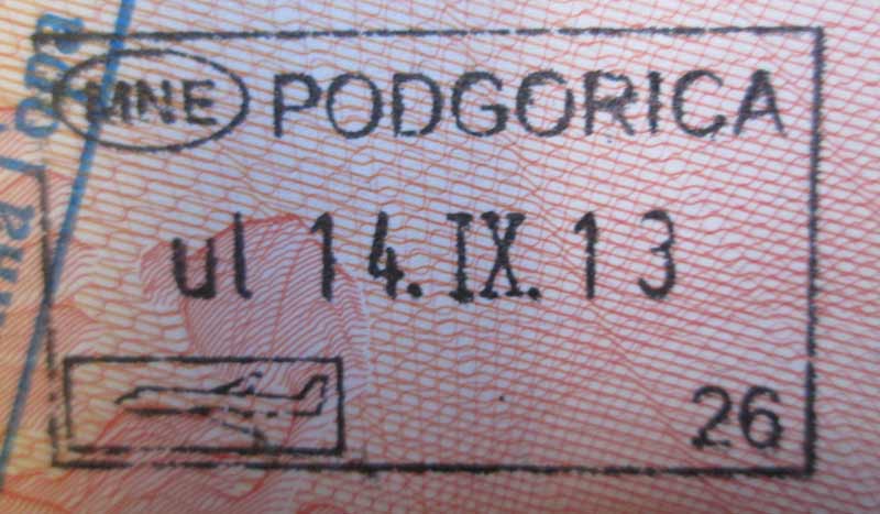Примерный образец въездного штампа в Черногорию